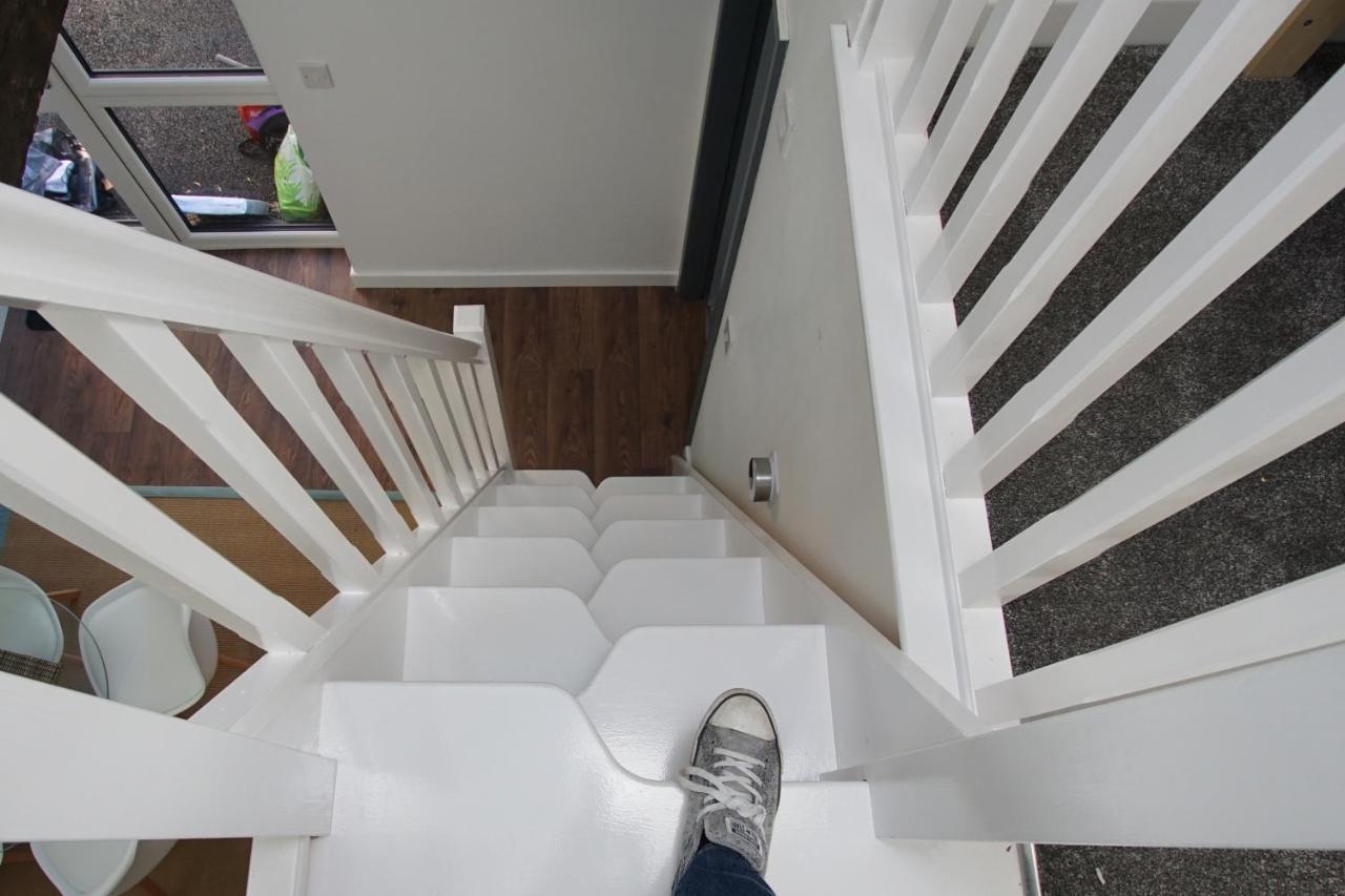 Loft Style Apartment For 4, 1 Broadhurst Court, Close To Town, Station & Hospital Στόκπορτ Εξωτερικό φωτογραφία