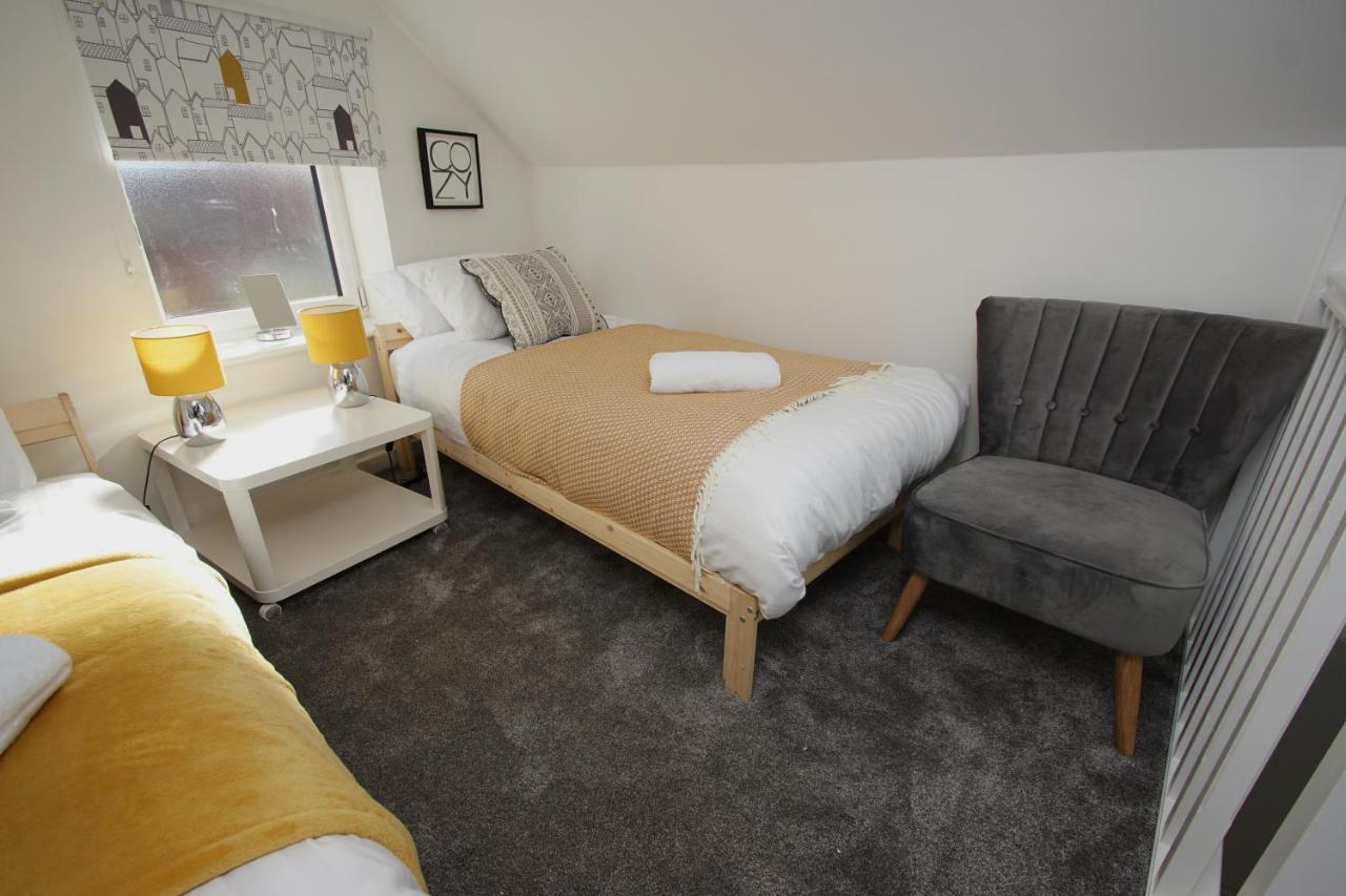 Loft Style Apartment For 4, 1 Broadhurst Court, Close To Town, Station & Hospital Στόκπορτ Εξωτερικό φωτογραφία