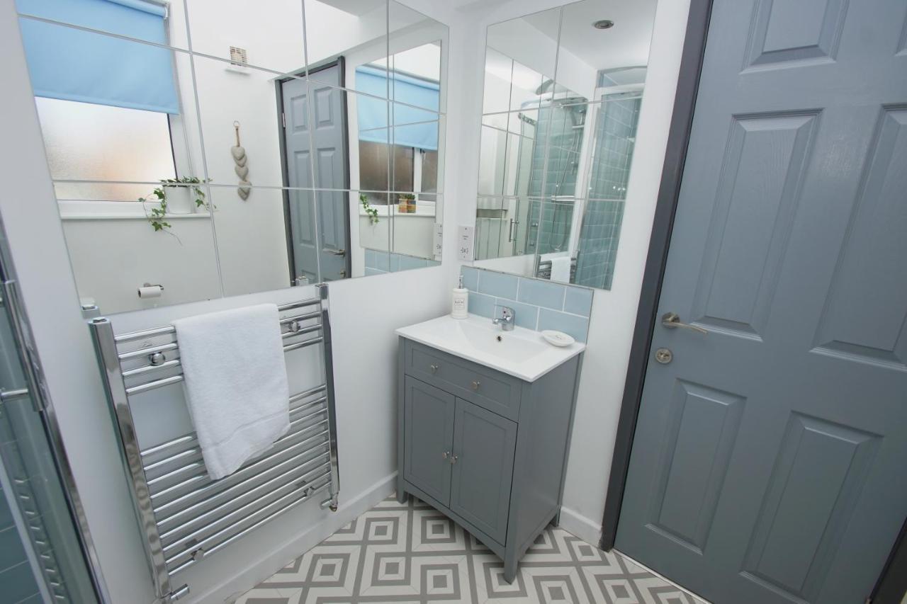 Loft Style Apartment For 4, 1 Broadhurst Court, Close To Town, Station & Hospital Στόκπορτ Εξωτερικό φωτογραφία