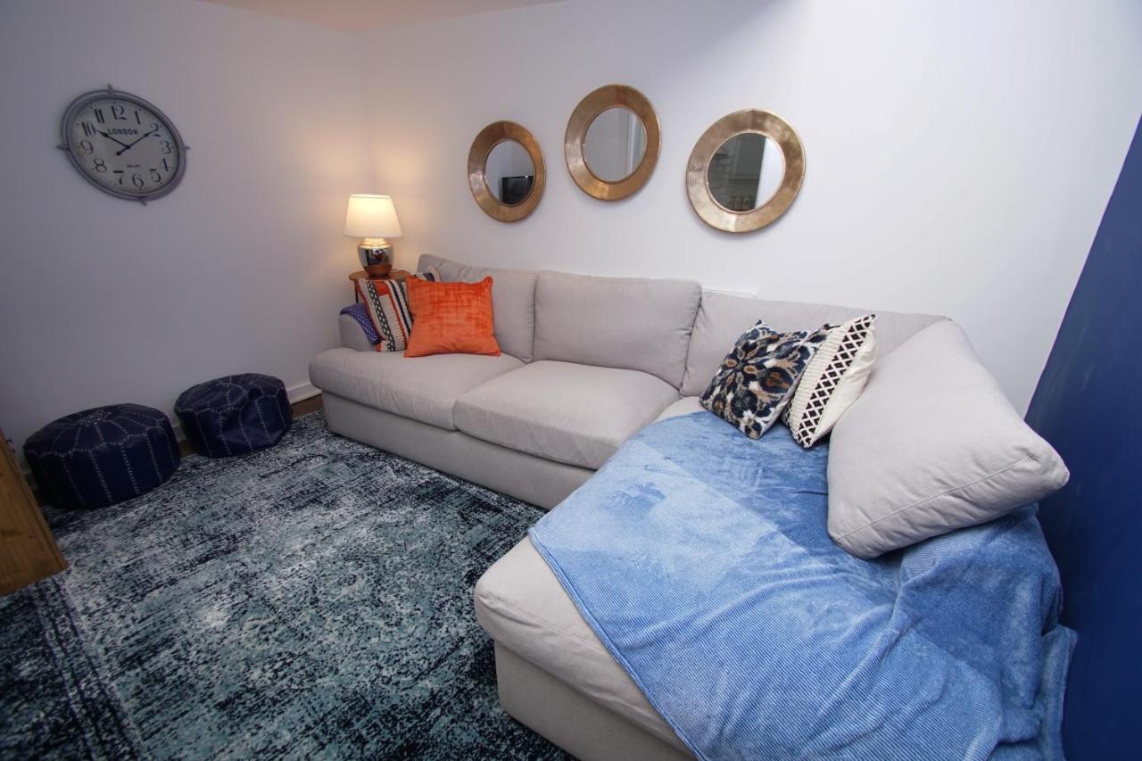 Loft Style Apartment For 4, 1 Broadhurst Court, Close To Town, Station & Hospital Στόκπορτ Εξωτερικό φωτογραφία